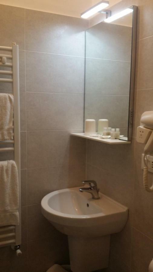 Hotel San Giorgio Αλάσιο Εξωτερικό φωτογραφία